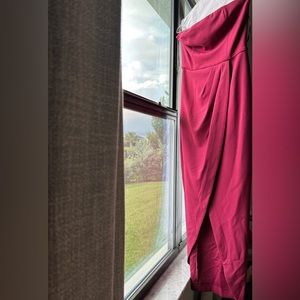 Mauve Wayf brand dress from Nordstrom. Used once, good condition.